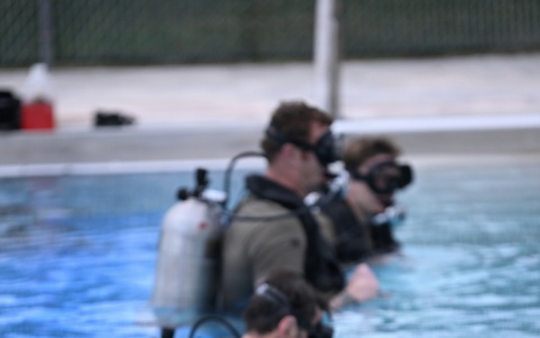 Combat Dive Qualification Course Training
