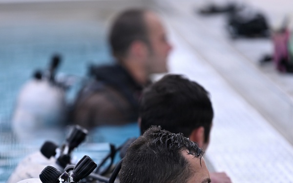 Combat Dive Qualification Course Training