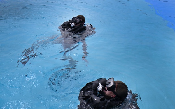 Combat Dive Qualification Course Training