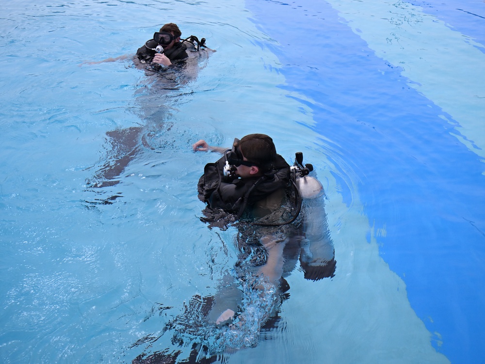 Combat Dive Qualification Course Training