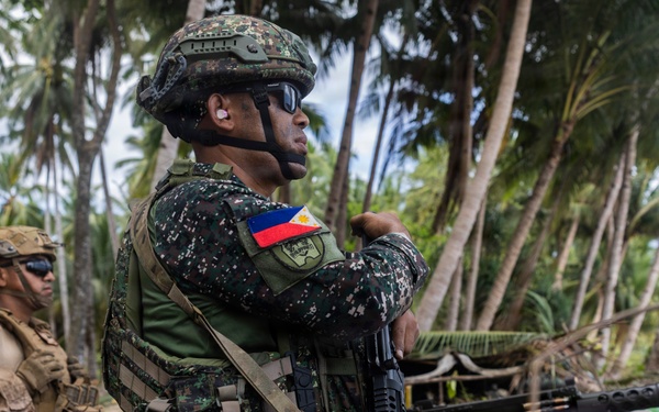 Balikatan 2026: U.S. Marines, Philippine marines conduct live-fire exercise