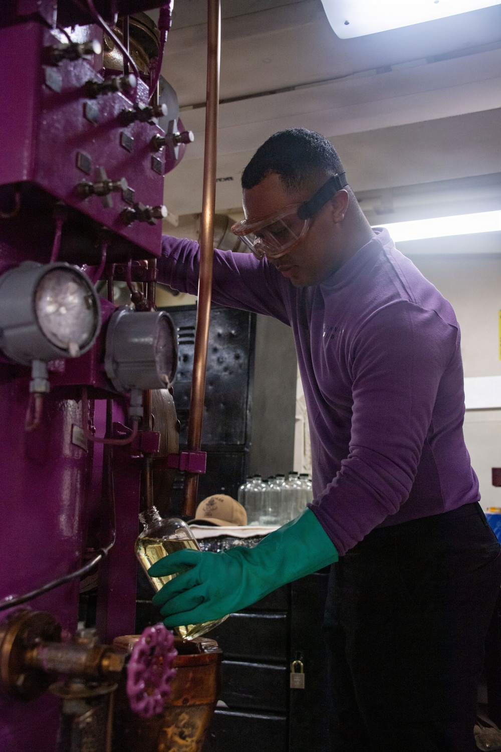 Boxer Sailors Maintain Fuel Station