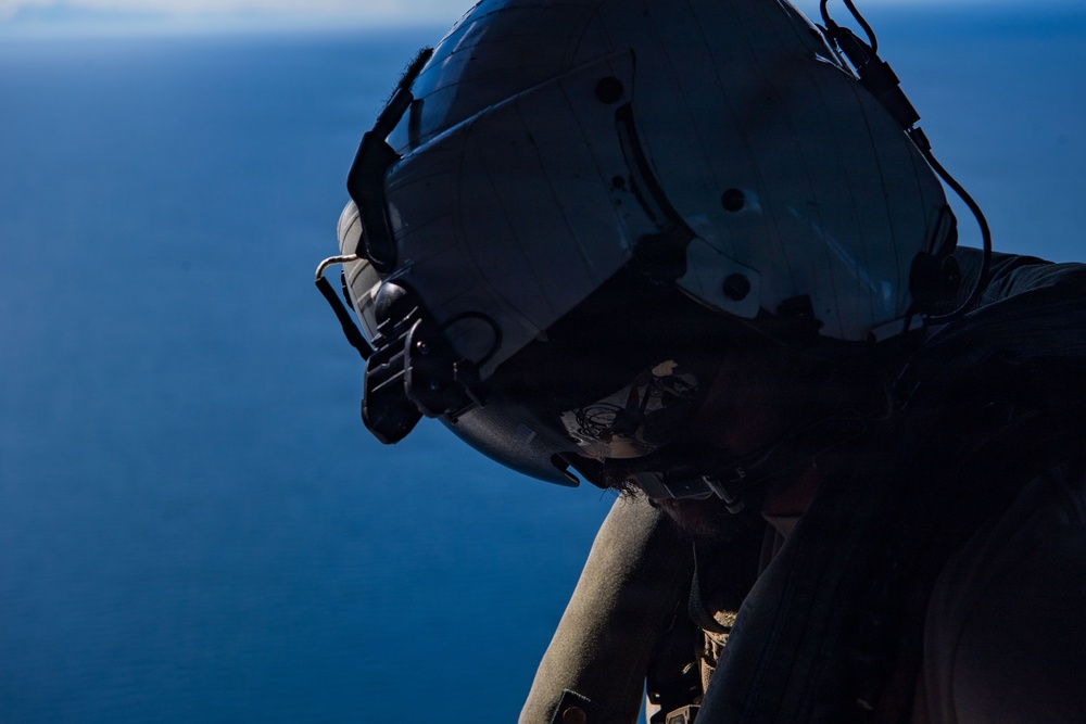 Boxer ARG Conducts Surigao Straight Transit