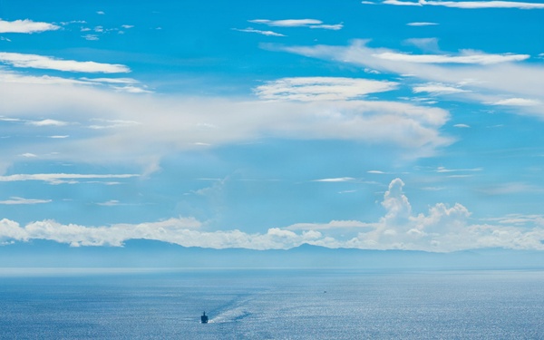 Boxer ARG Conducts Surigao Strait Transit