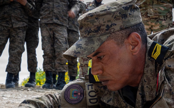US and Tunisian Armed Forces conduct explosive ordnance disposal squad tactics exercises