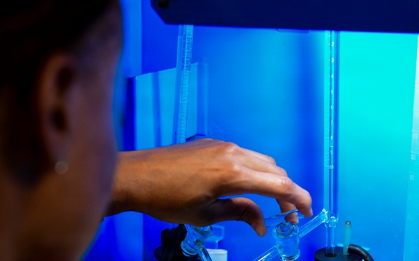 Boxer Sailors Maintain Electrical and Engine Spaces