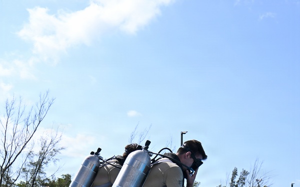 Open-Circuit Training at the Combat Dive Qualification Course