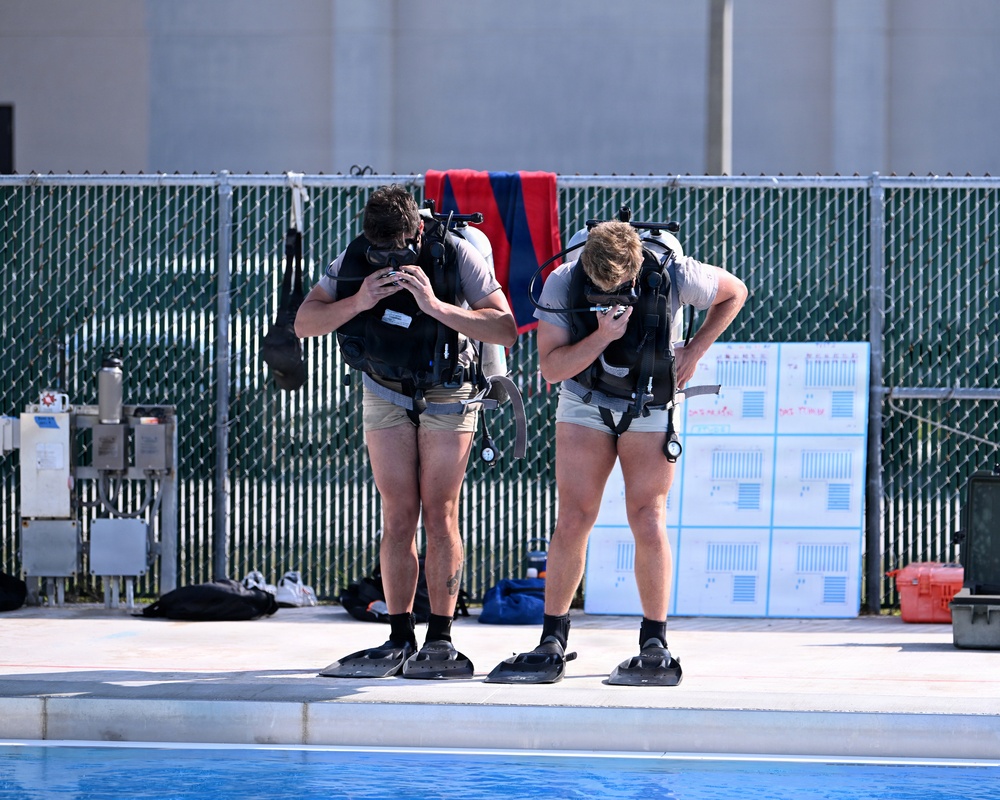 Open-Circuit Training at the Combat Dive Qualification Course