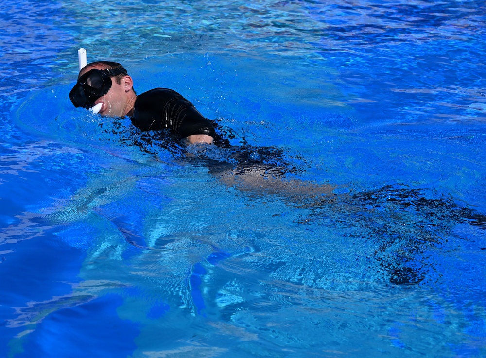 Open-Circuit Training at the Combat Dive Qualification Course