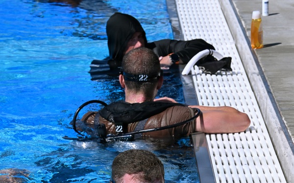 Open-Circuit Training at the Combat Dive Qualification Course
