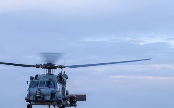 USS Thomas Hudner (DDG 116) Conducts Flight Operations