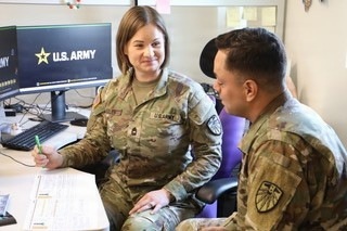 ARCYBER, INSCOM NCO Named Senior Career Counselor of the Year