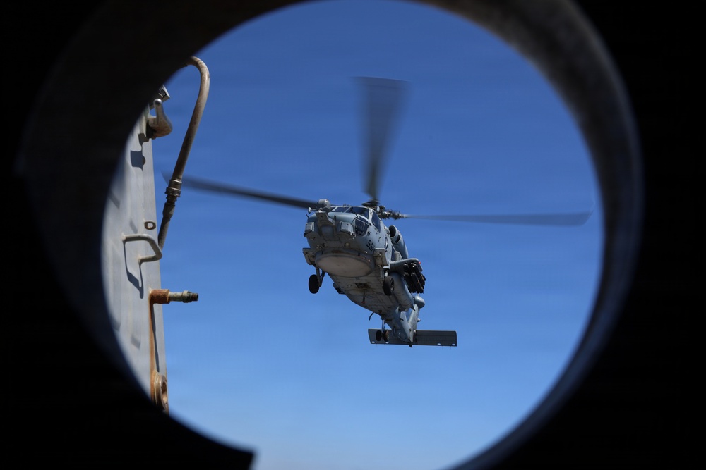 USS Thomas Hudner (DDG 116) Conducts Flight Operations