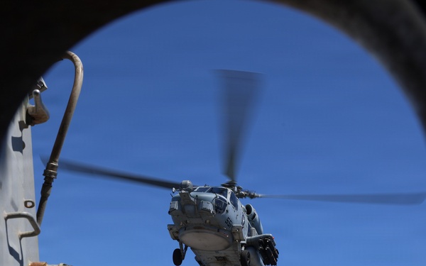 USS Thomas Hudner (DDG 116) Conducts Flight Operations