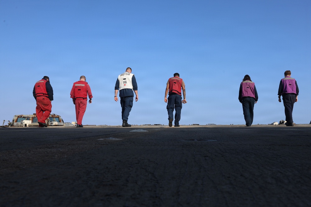 USS Thomas Hudner (DDG 116) Conducts Flight Operations