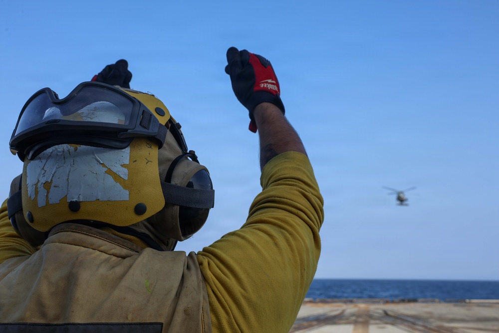 USS Thomas Hudner (DDG 116) Conducts Flight Operations