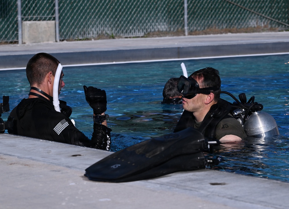 Combat Diver Qualification Course Students Training in Key West
