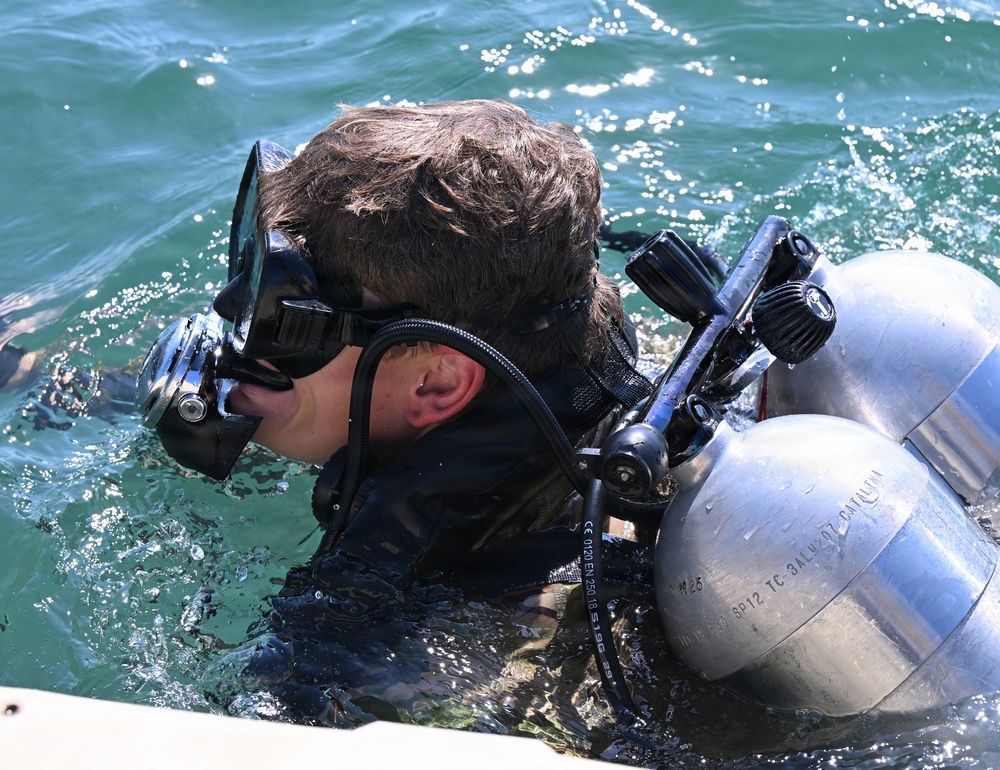 Combat Diver Qualification Course Students Training in Key West