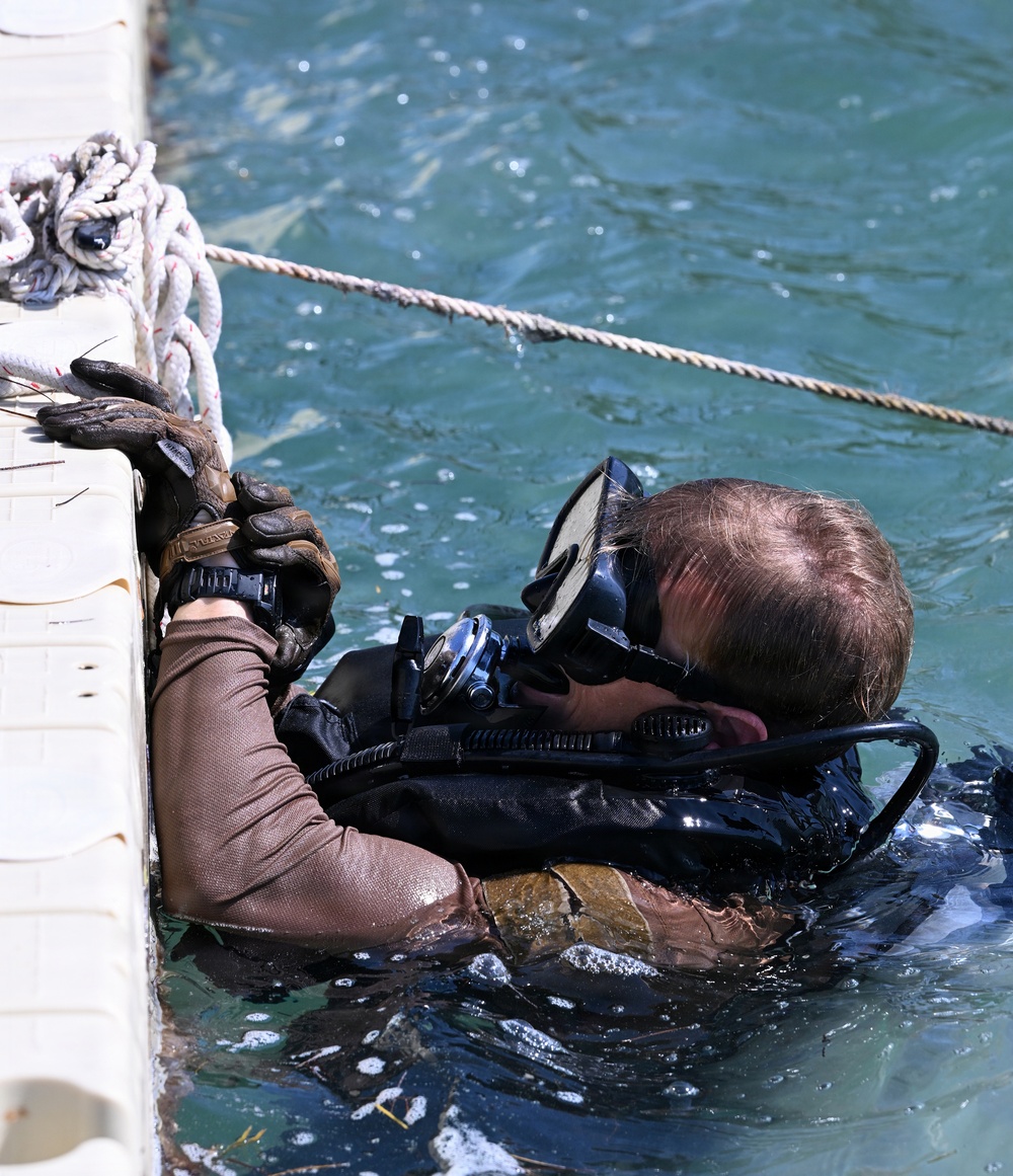 Combat Diver Qualification Course Students Training in Key West