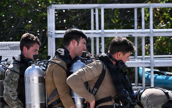 Combat Diver Qualification Course Students Training in Key West