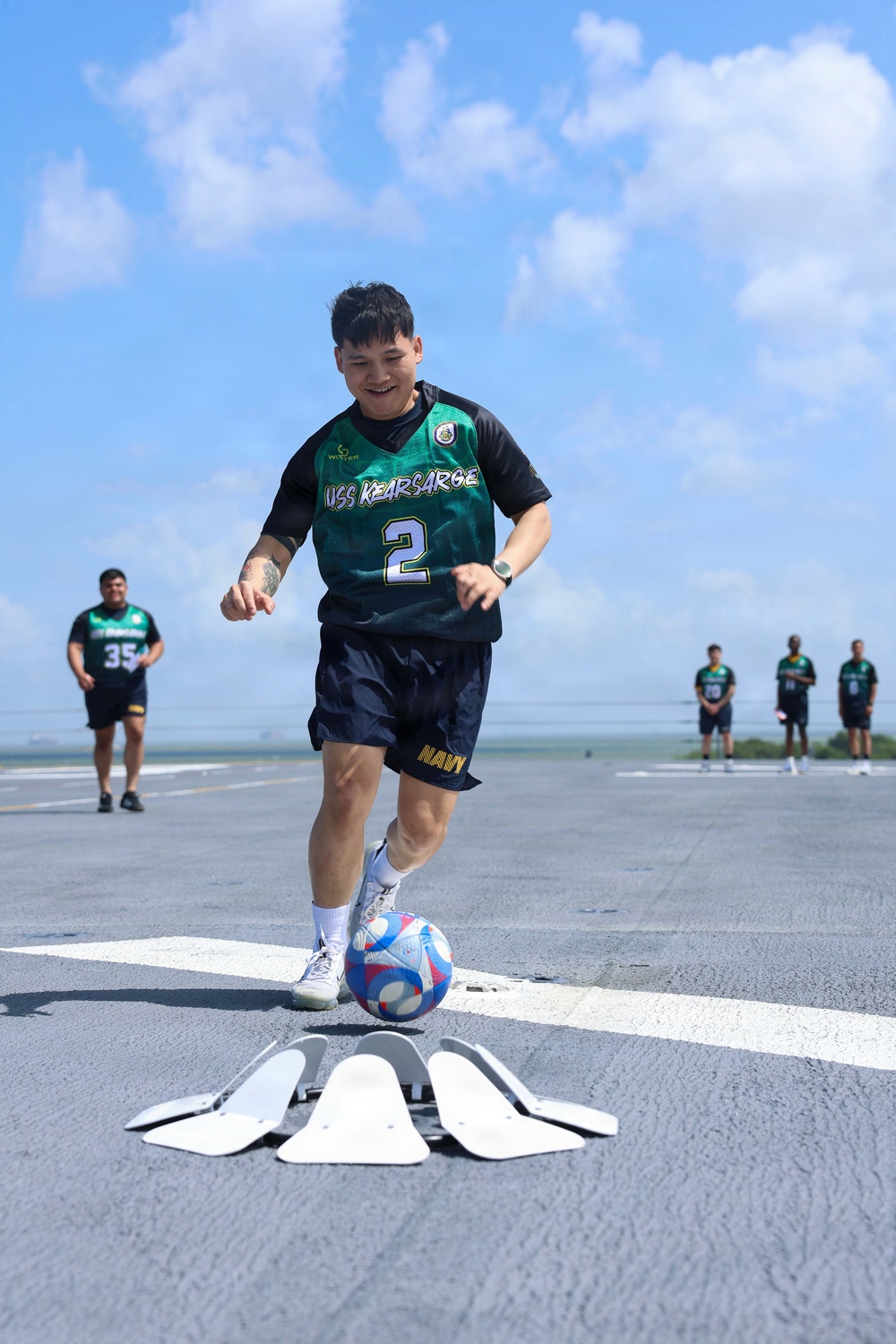 USS KEARSARGE PARTICIPATES IN INTEGRATED SPORTING EVENTS DURING FLEET WEEK HOUSTON