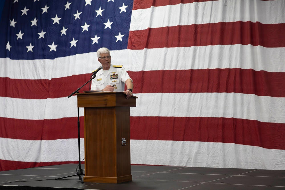 USS KEARSARGE HOSTS A RECEPTION FOR FLEET WEEK HOUSTON