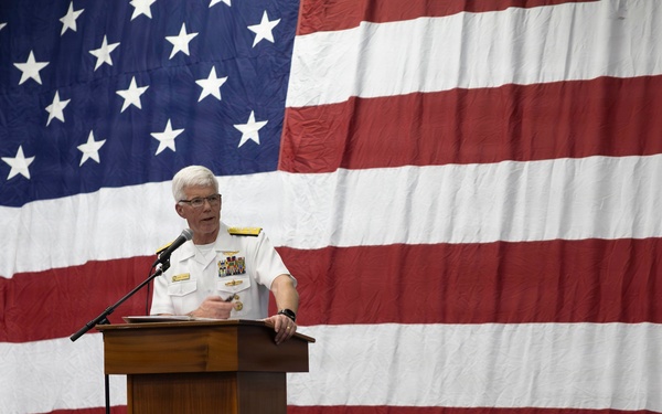 USS KEARSARGE HOSTS A RECEPTION FOR FLEET WEEK HOUSTON