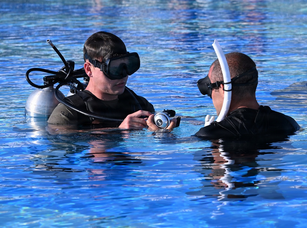 Combat Diver Qualification Course Students Training in Key West