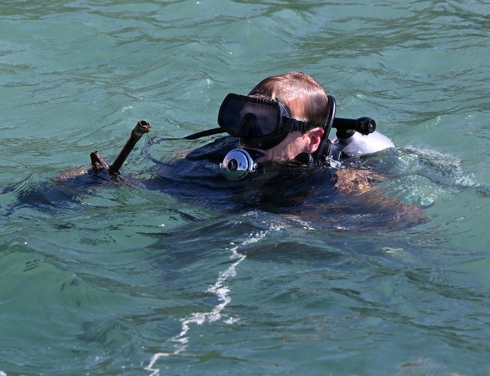 Combat Diver Qualification Course Students Training in Key West