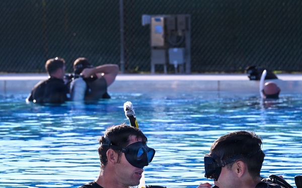 Combat Diver Qualification Course Students Training in Key West