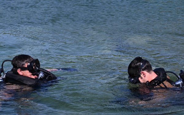 Combat Diver Qualification Course Students Training in Key West