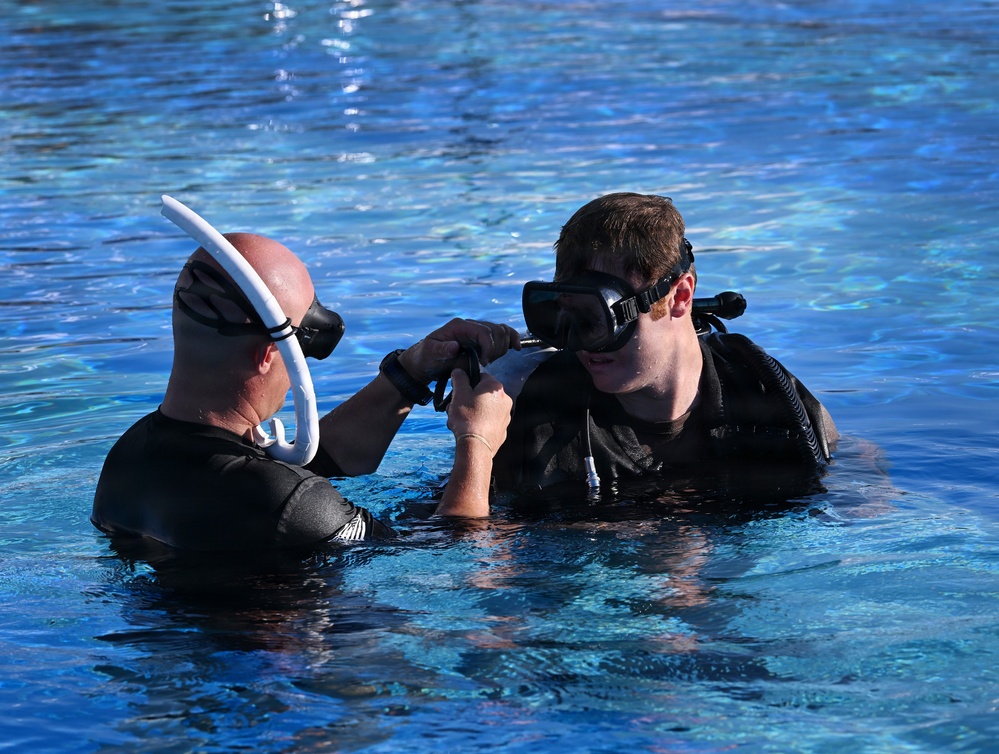 Combat Diver Qualification Course Students Training in Key West