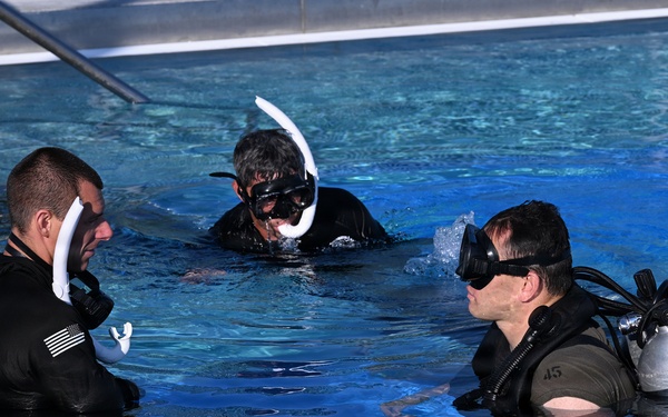 Combat Diver Qualification Course Students Training in Key West