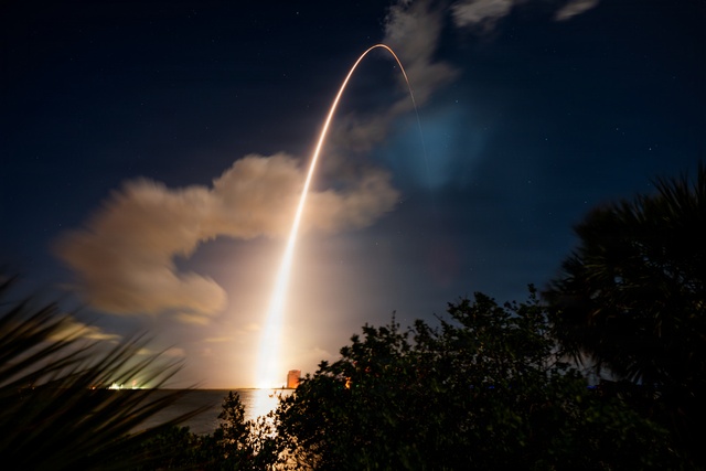 Atlas V launches Leo 6 Mission Launches from Cape Canaveral Space Force Station