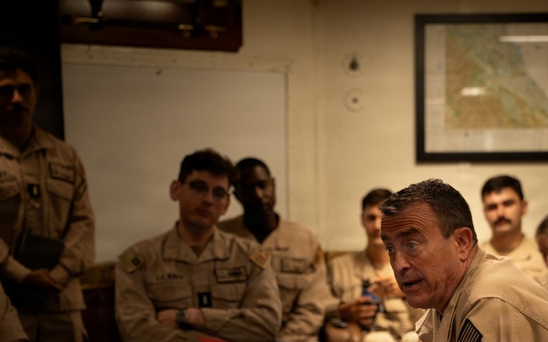 Rear Adm. Joe Cahill visits USS Lassen (DDG 82)