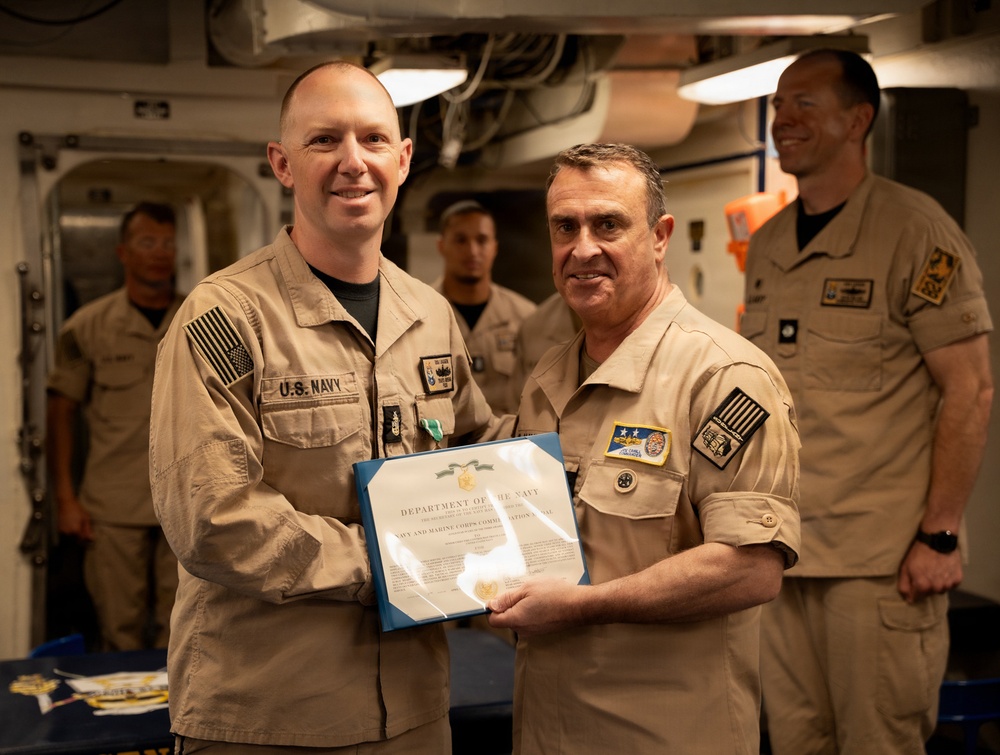 Rear Adm. Joe Cahill visits USS Lassen (DDG 82)