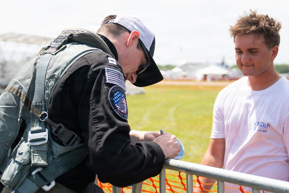 F-22 Aerial Demonstration Team joins 52nd Annual SUN 'n FUN Aerospace Expo