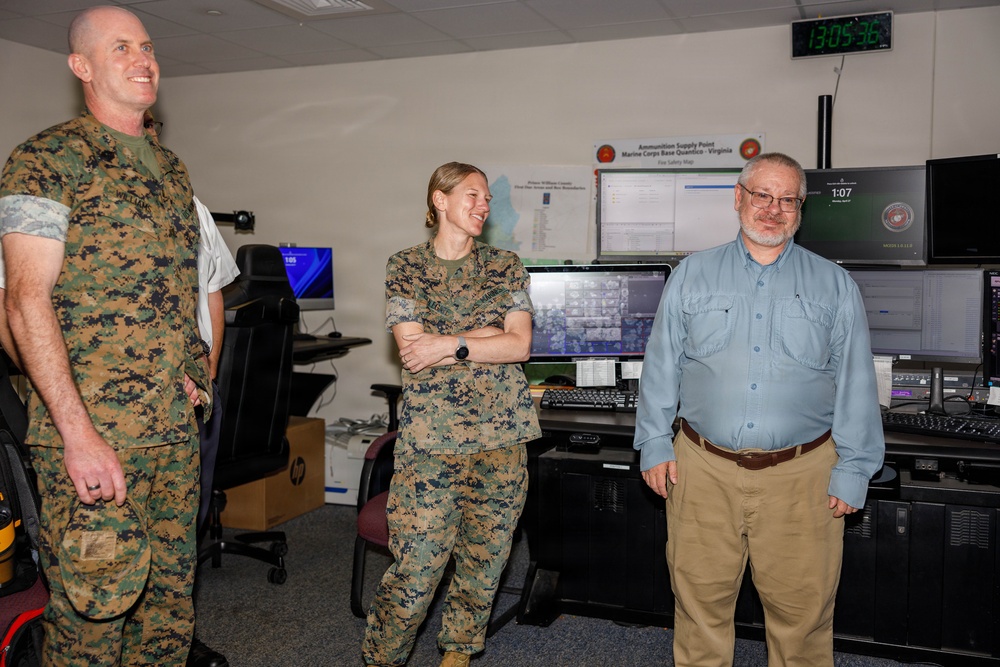 Jason Connerley receives Public Safety Communications Center Supervisor of the Year Award
