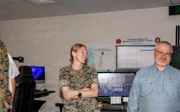 Jason Connerley receives Public Safety Communications Center Supervisor of the Year Award