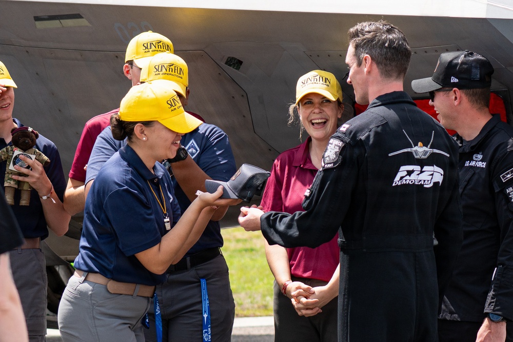 F-22 Aerial Demonstration Team joins 52nd Annual SUN 'n FUN Aerospace Expo