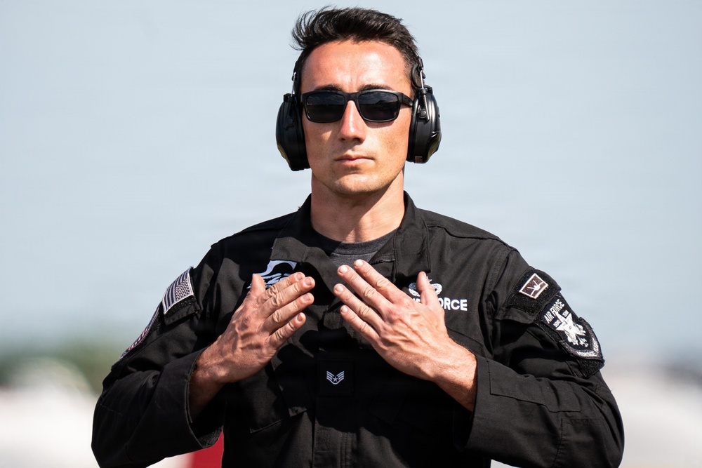 F-22 Aerial Demonstration Team joins 52nd Annual SUN 'n FUN Aerospace Expo