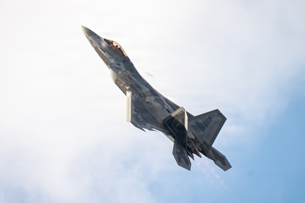 F-22 Aerial Demonstration Team joins 52nd Annual SUN 'n FUN Aerospace Expo