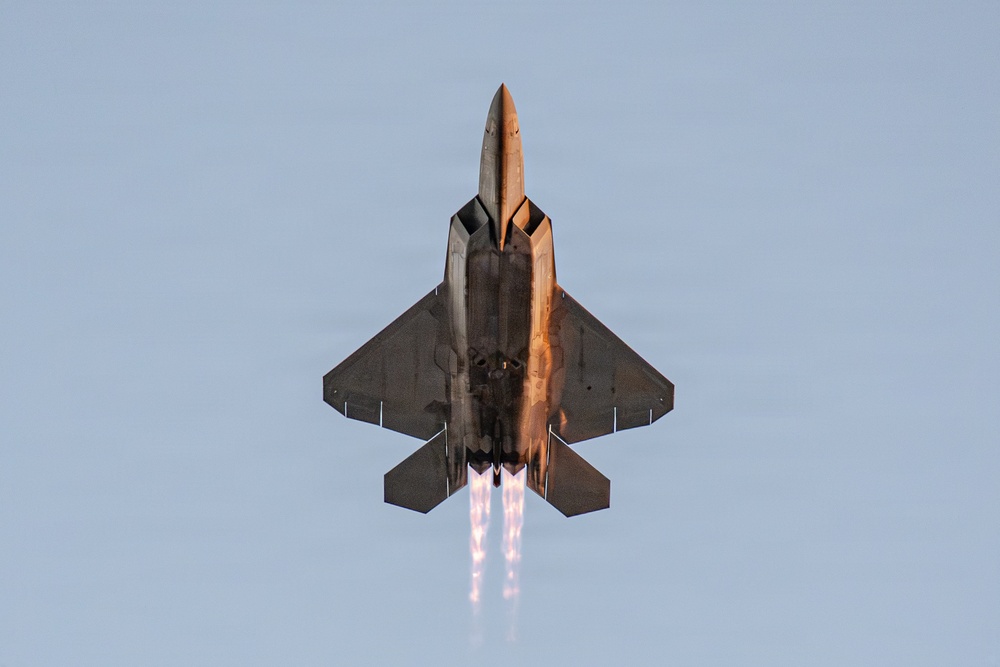 F-22 Aerial Demonstration Team joins 52nd Annual SUN 'n FUN Aerospace Expo