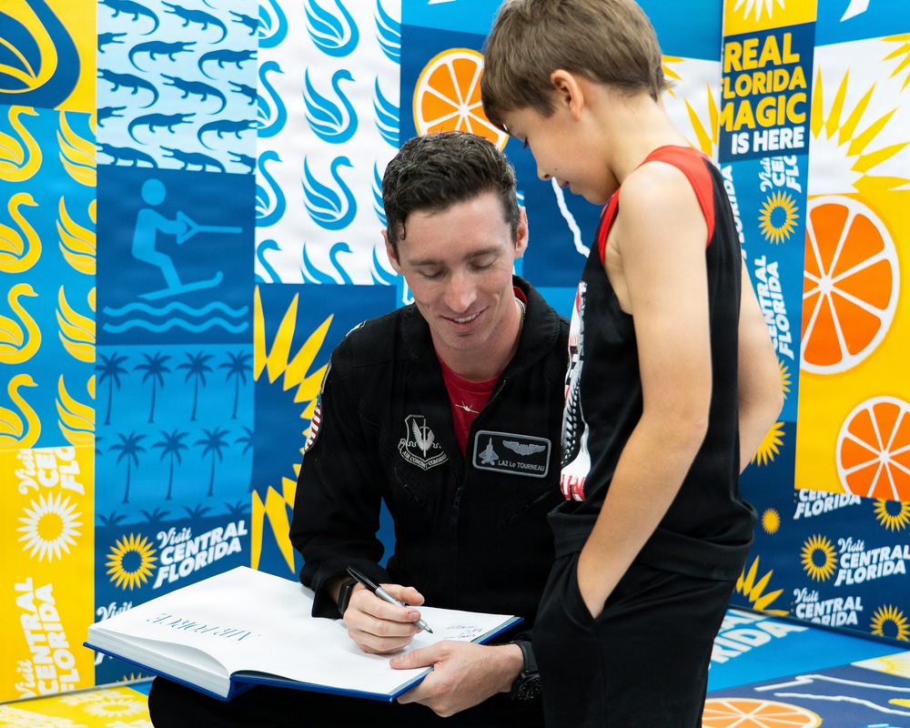 F-22 Aerial Demonstration Team joins 52nd Annual SUN 'n FUN Aerospace Expo