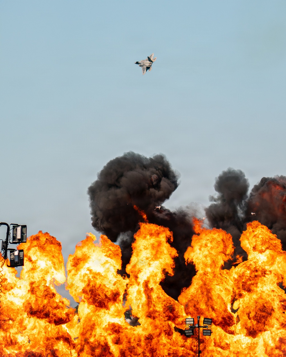 F-22 Aerial Demonstration Team joins 52nd Annual SUN 'n FUN Aerospace Expo