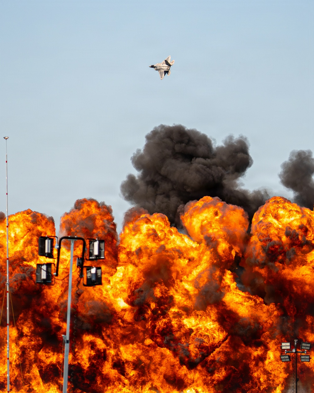 F-22 Aerial Demonstration Team joins 52nd Annual SUN 'n FUN Aerospace Expo