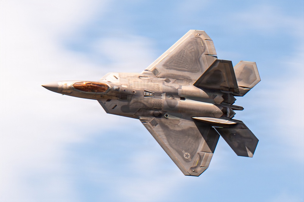 F-22 Aerial Demonstration Team joins 52nd Annual SUN 'n FUN Aerospace Expo