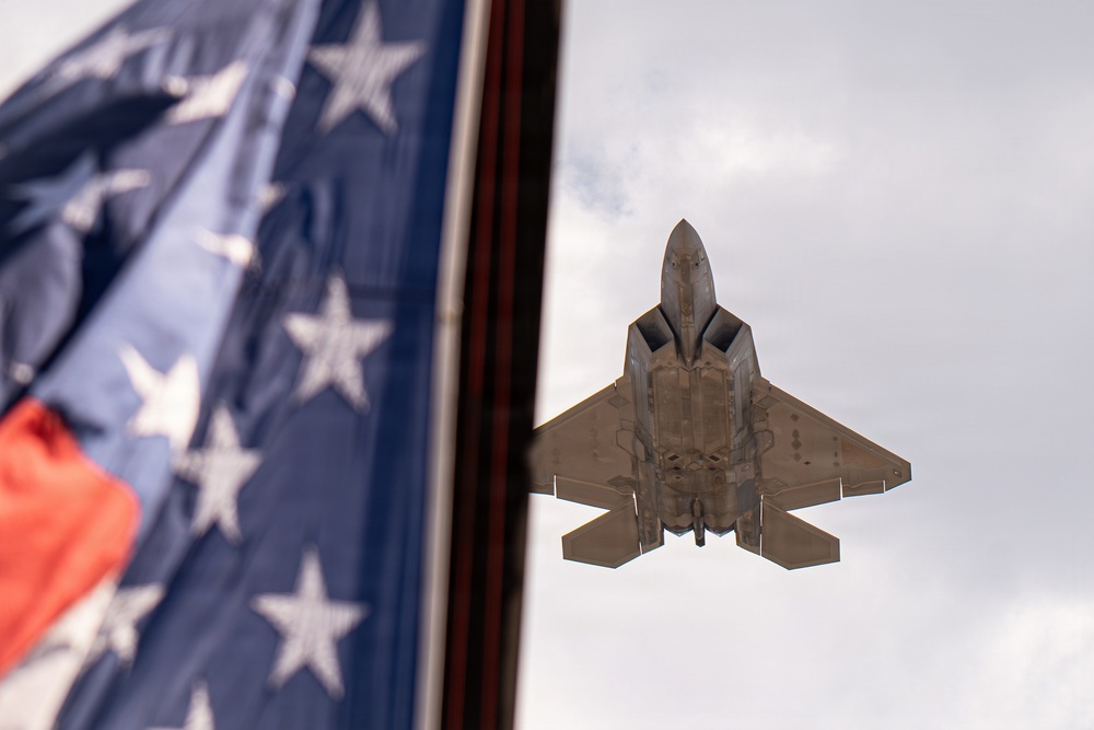 F-22 Aerial Demonstration Team joins 52nd Annual SUN 'n FUN Aerospace Expo