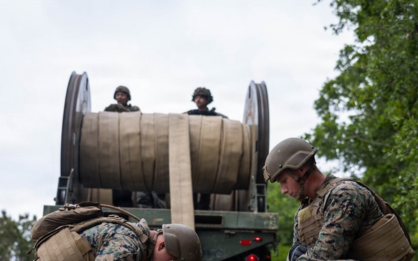 8th ESB Air-Delivered Ground Refueling Site Setup