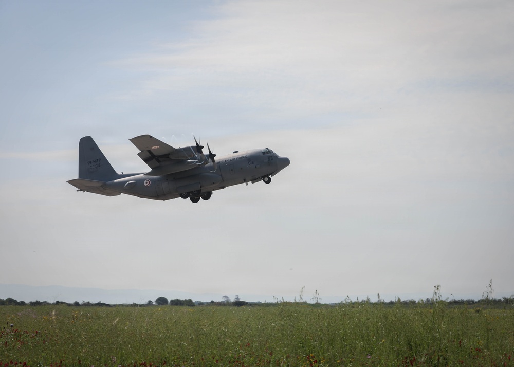 US, Tunisian airmen conduct tactical approach and landing exercises during African Lion 2026